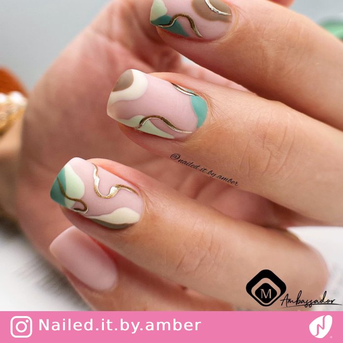 Short Matte Swirl Nails